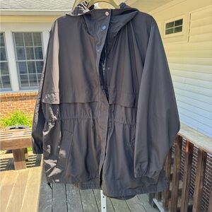 Athleta Black Hooded rain she’ll